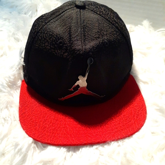 Air Jordan Jumpman Youth Black Red Adjustable Snapback Hat Cap Elephant Print. - Picture 1 of 10